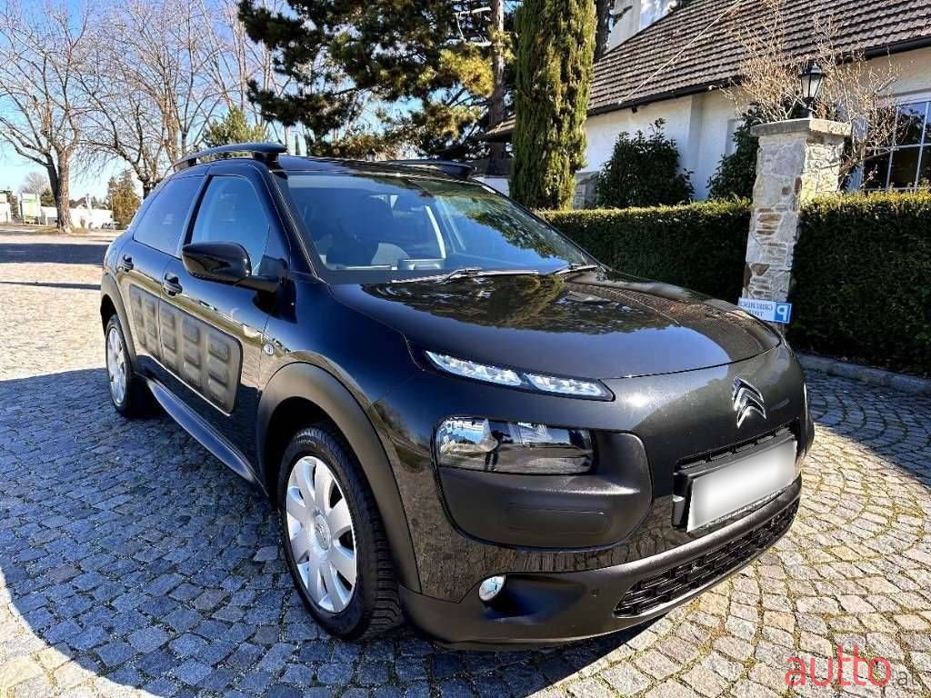 2017' Citroen C4 Cactus photo #5