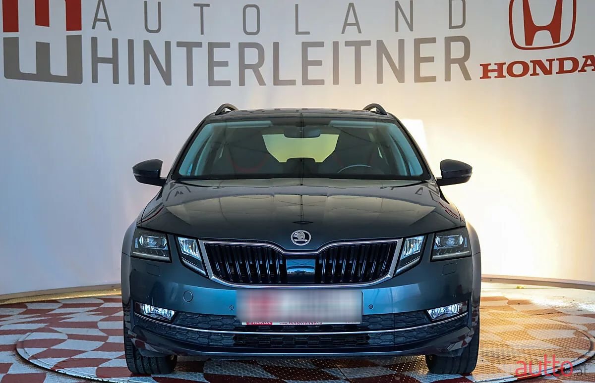 2019' Skoda Octavia photo #5