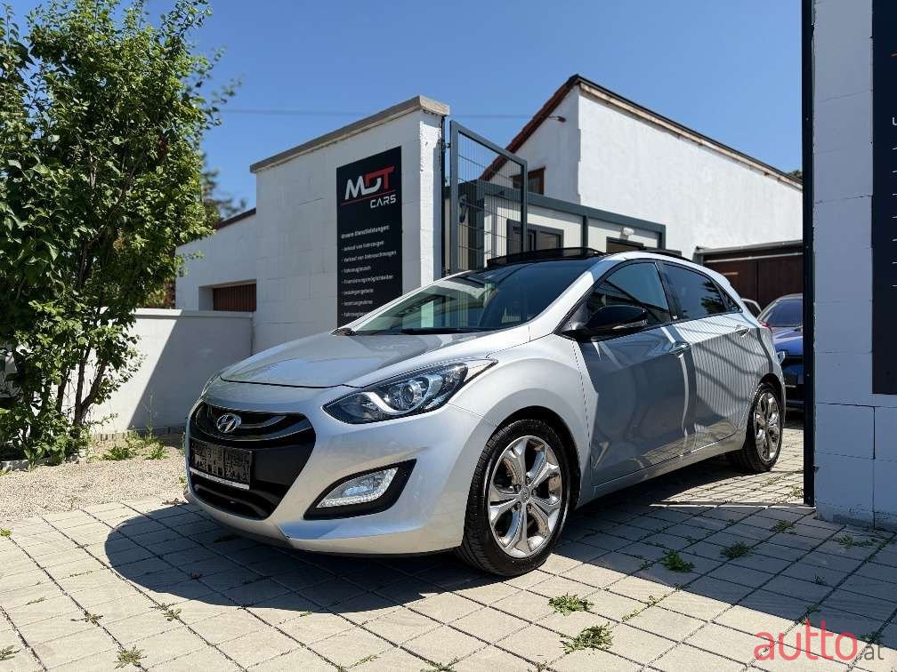 2014' Hyundai i30 photo #3