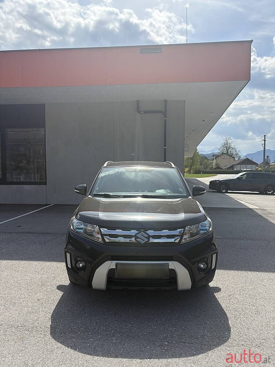 2015' Suzuki Vitara photo #2