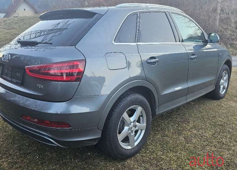 2012' Audi Q3 photo #4