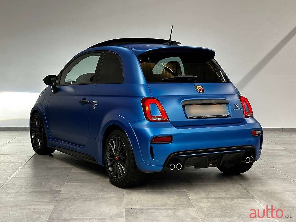 2021' Fiat 500 Abarth photo #4