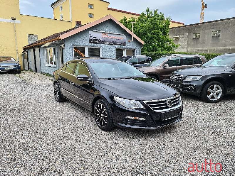 2008' Volkswagen Passat photo #4