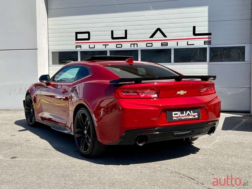2017' Chevrolet Camaro photo #6