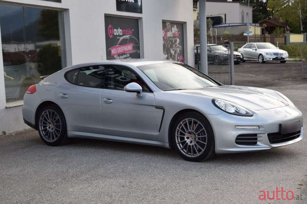 2013' Porsche Panamera photo #5