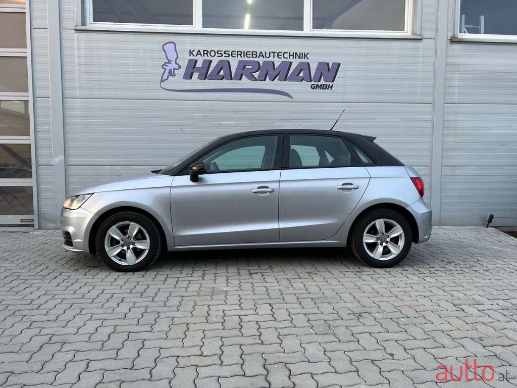 2016' Audi A1 photo #2