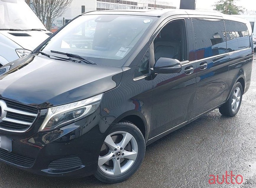 2018' Mercedes-Benz V 250 Executive photo #2