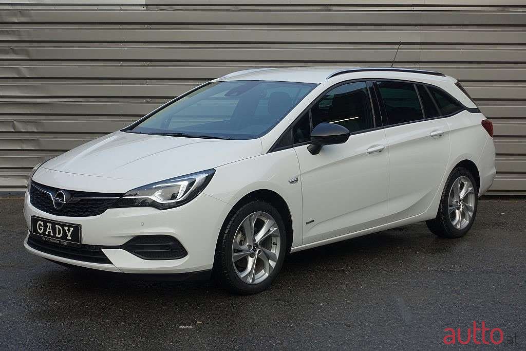2021' Opel Astra photo #1