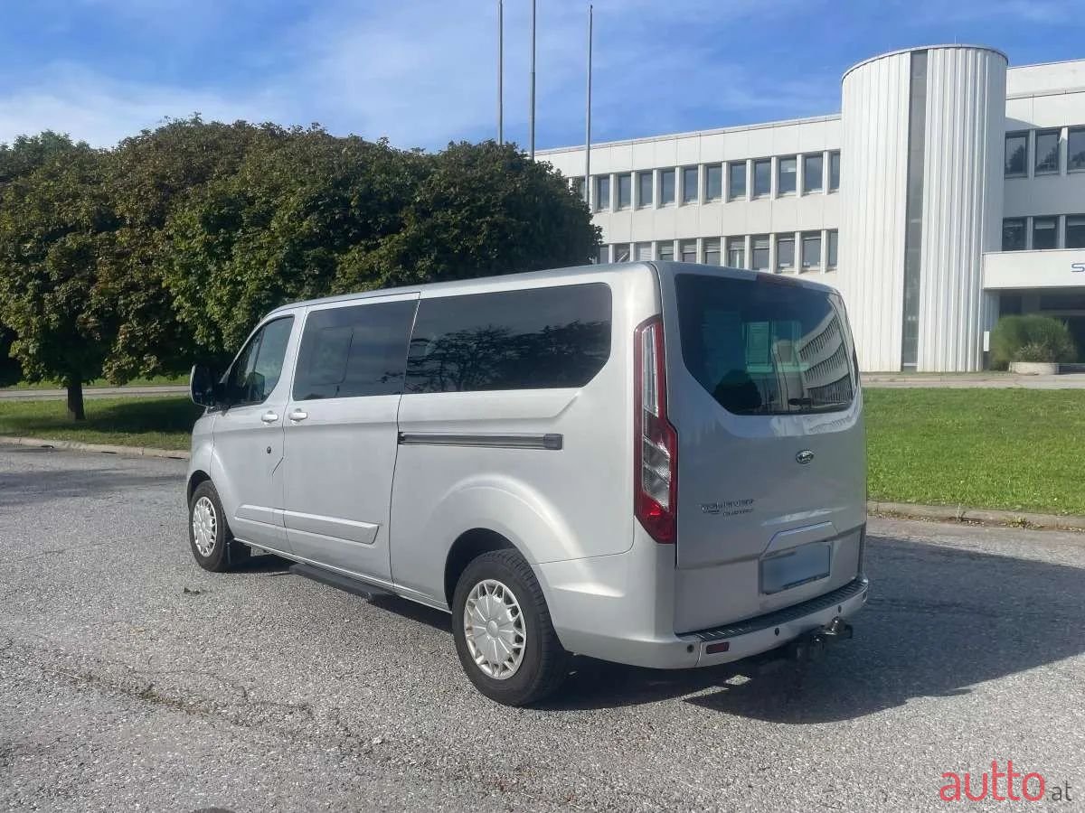 2014' Ford Tourneo photo #1