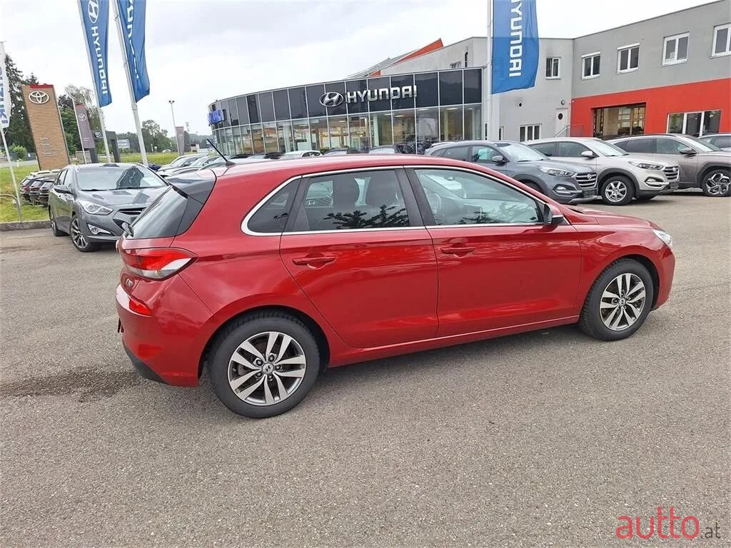 2017' Hyundai i30 photo #3