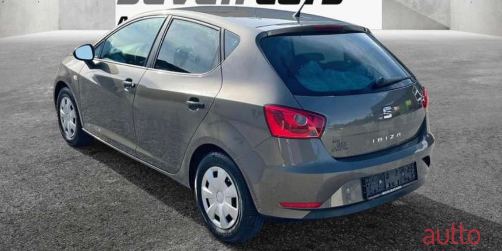 2016' SEAT Ibiza photo #2