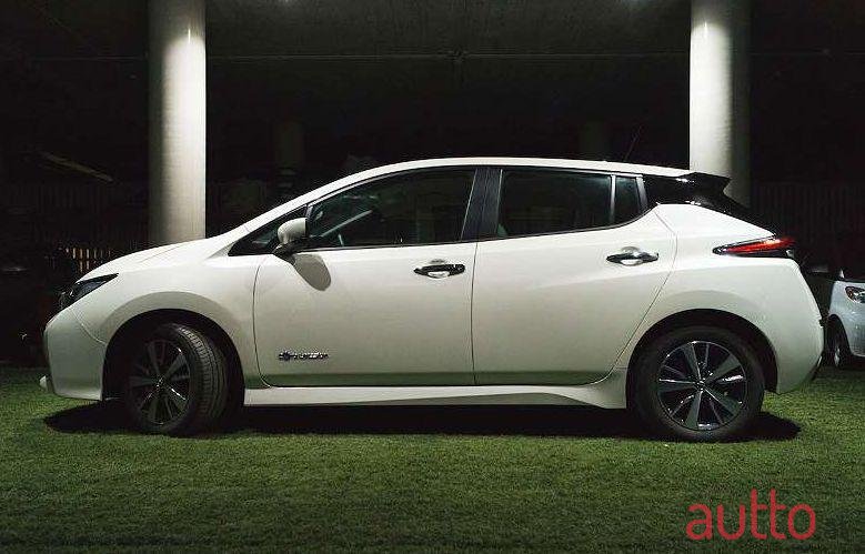 2018' Nissan Leaf photo #1