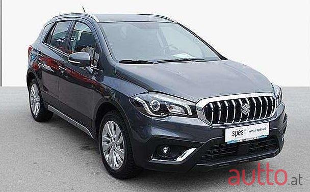 2019' Suzuki SX4 photo #1