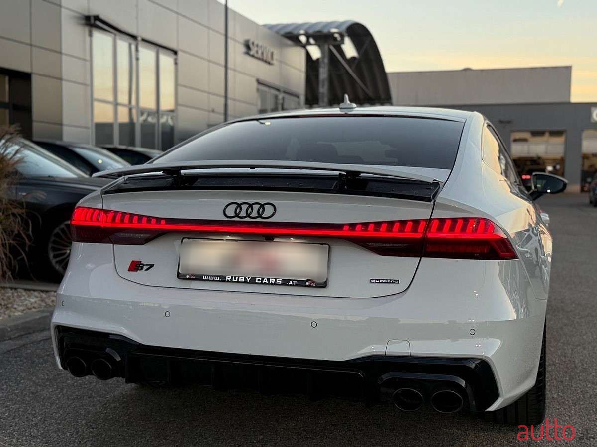 2020' Audi A7 photo #6