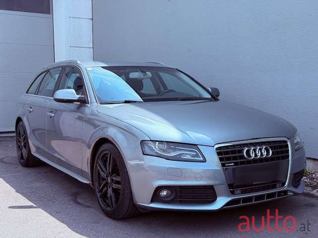 2010' Audi A4 photo #1