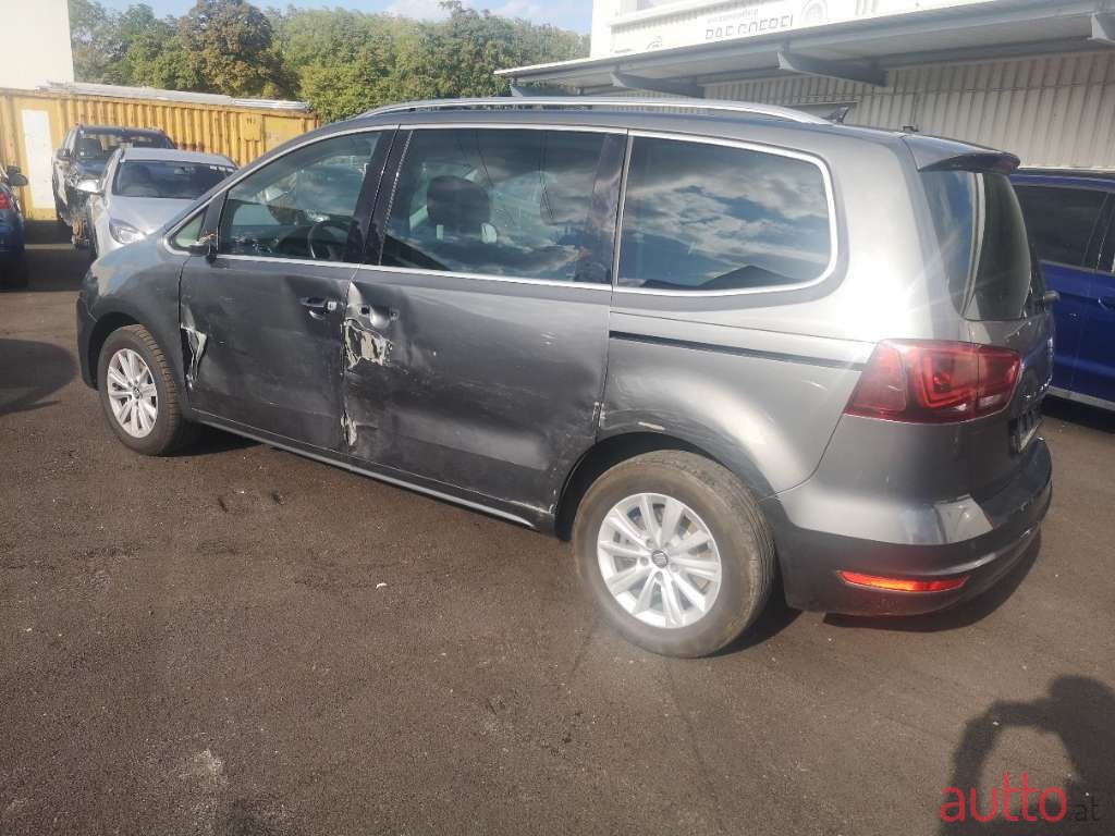 2016' SEAT Alhambra photo #3