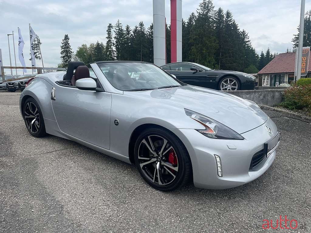 2019' Nissan 370Z photo #3