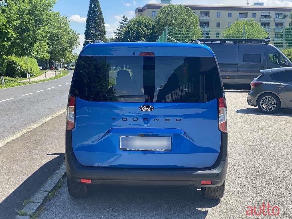 2024' Ford Tourneo photo #5