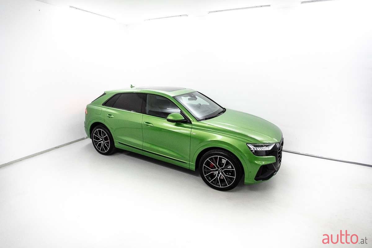 2022' Audi Q8 photo #6