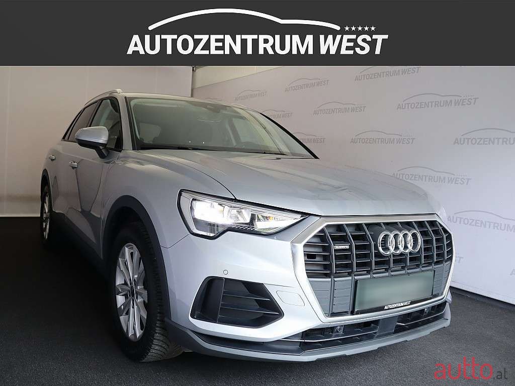 2021' Audi Q3 photo #3