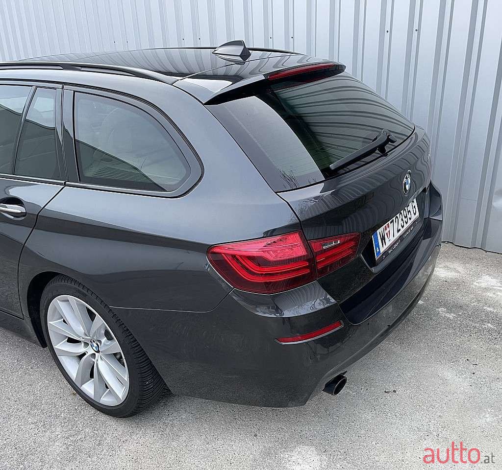 2011' BMW 5Er-Reihe photo #3