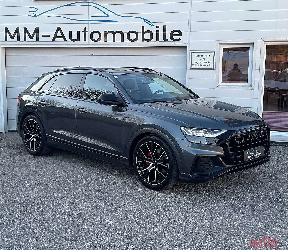 2019' Audi Q8 photo #1