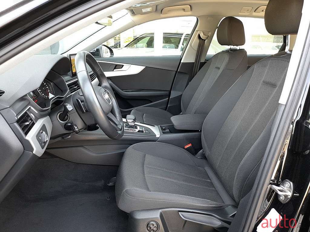 2019' Audi A4 photo #5