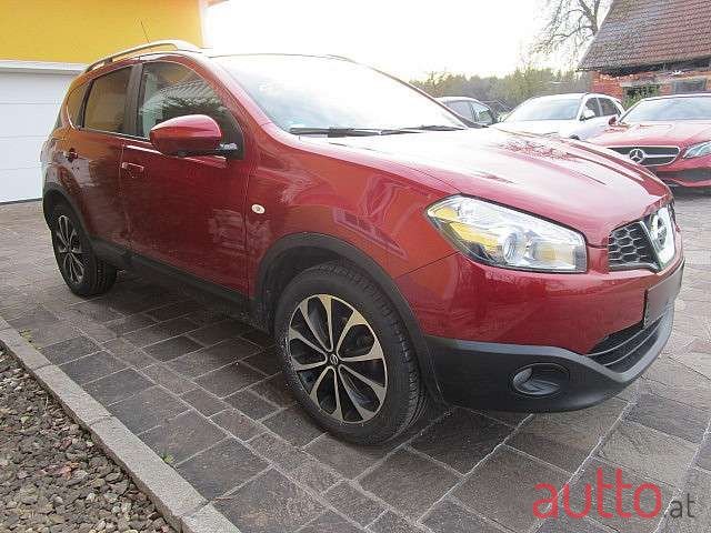 2012' Nissan Qashqai photo #2