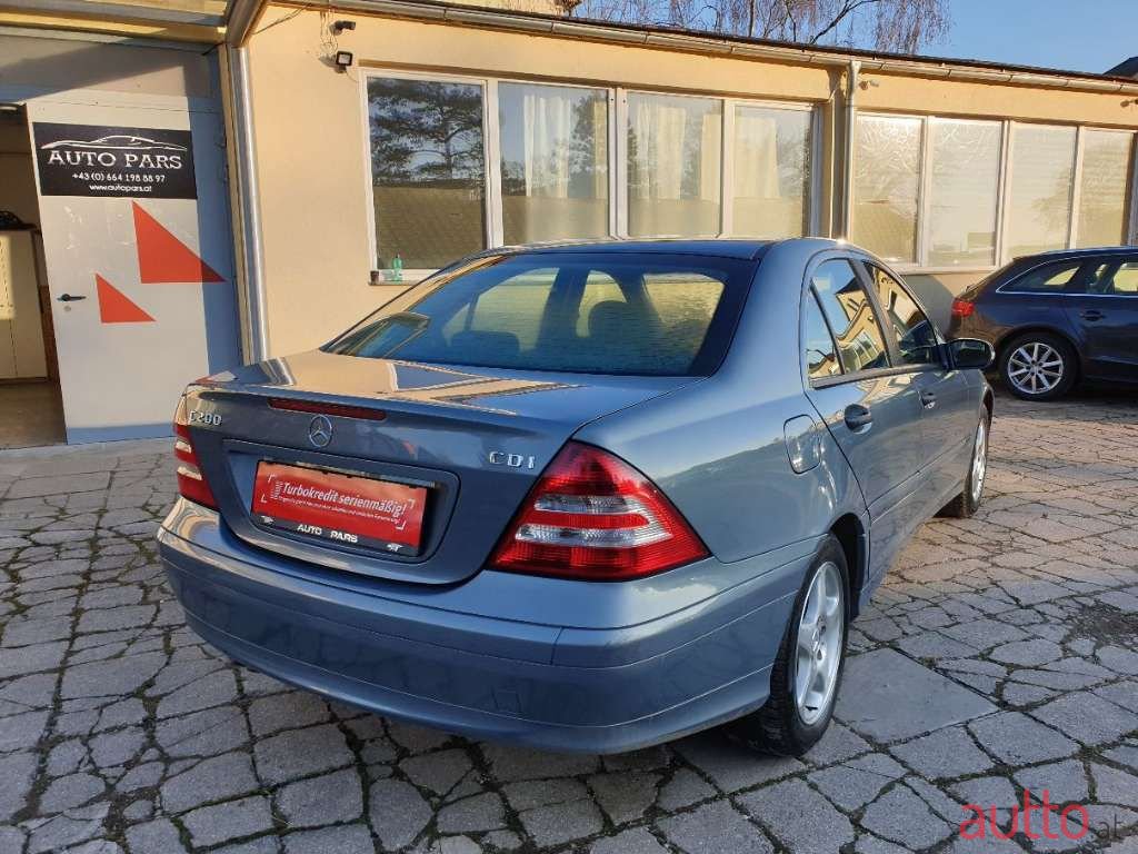 2004' Mercedes-Benz C-Klasse photo #6