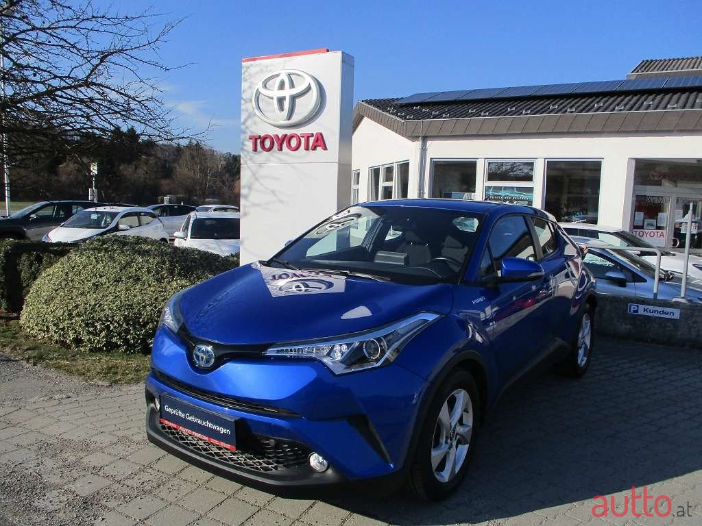 2017' Toyota C-Hr photo #1