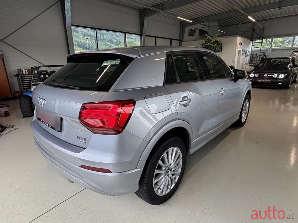 2017' Audi Q2 photo #6