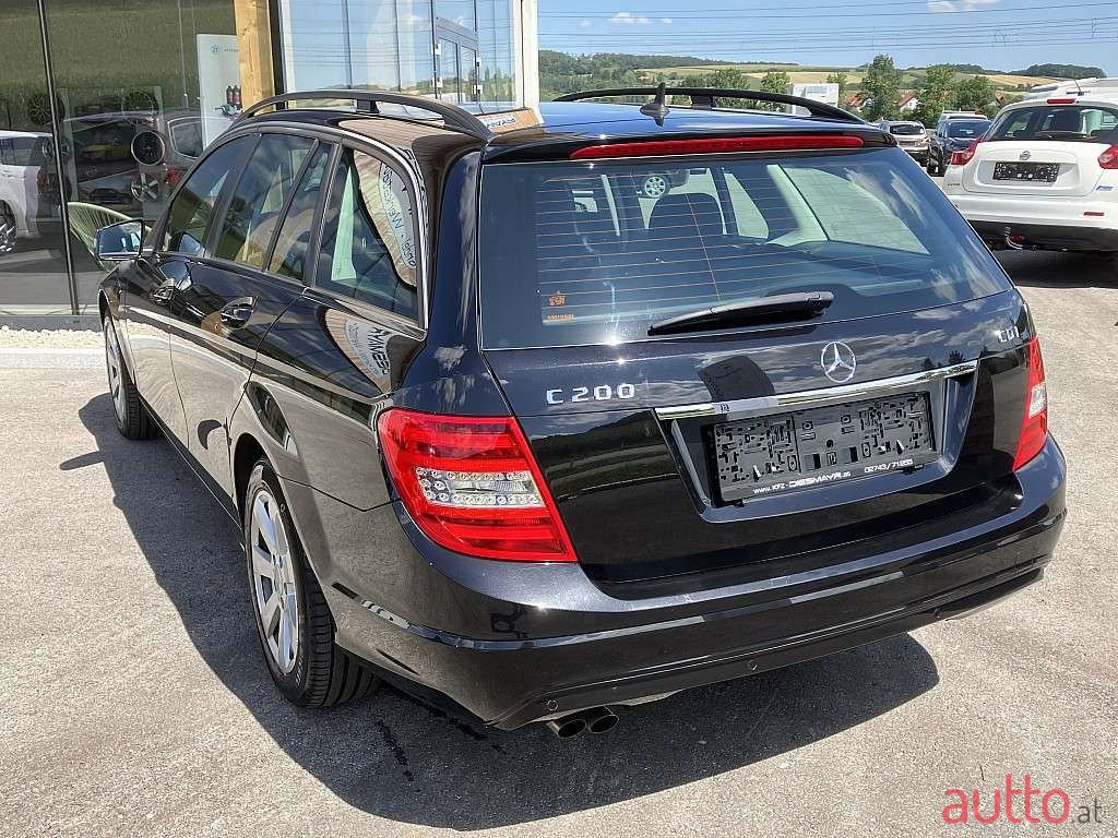 2013' Mercedes-Benz C-Klasse photo #3