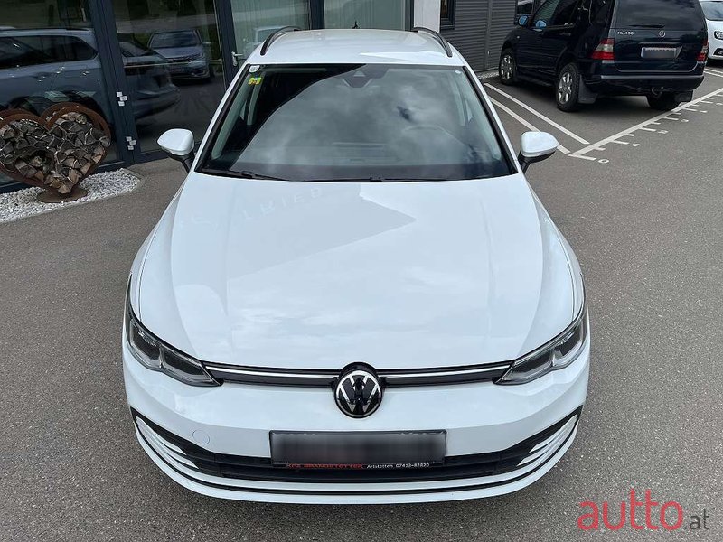 2023' Volkswagen Golf photo #4