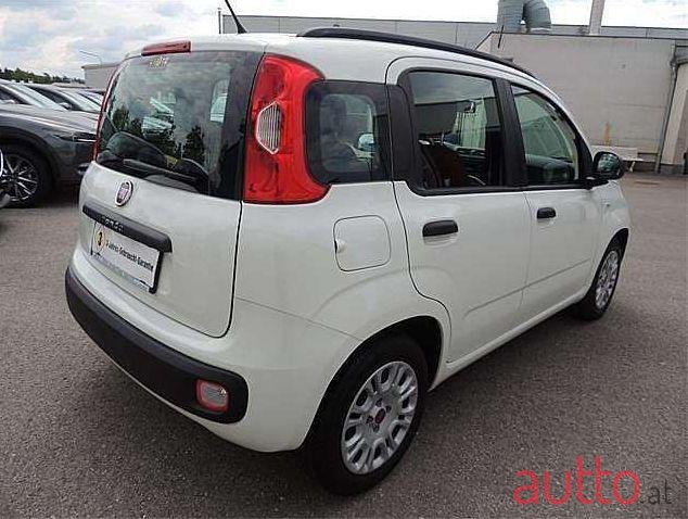 2014' Fiat Panda photo #4