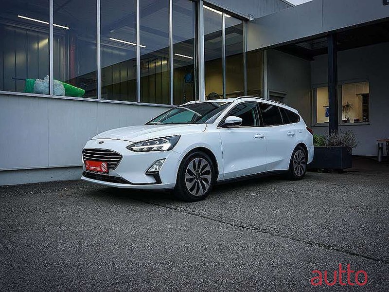 2020' Ford Focus photo #1