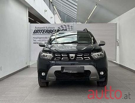 2022' Dacia Duster photo #2
