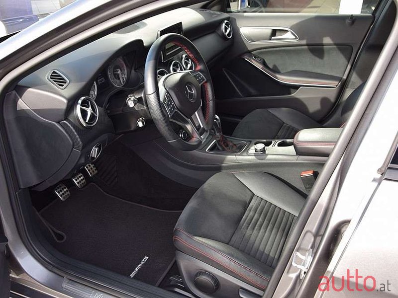 2014' Mercedes-Benz A-Klasse photo #4