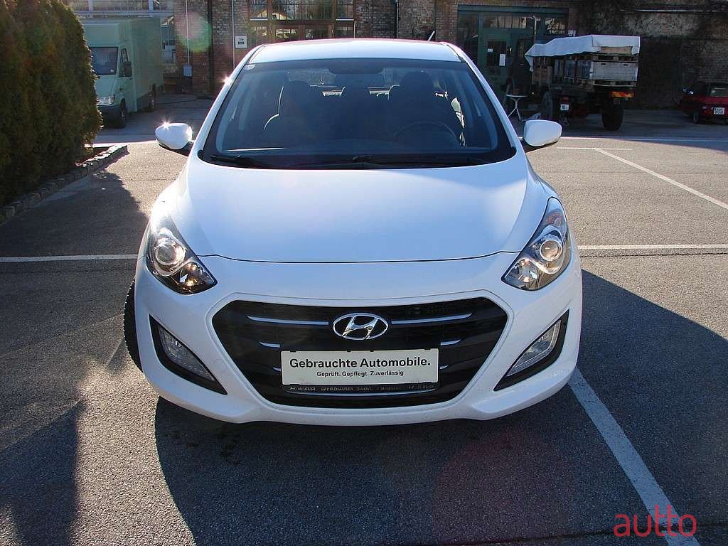2015' Hyundai i30 photo #6