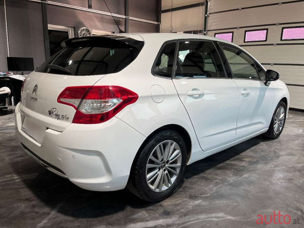 2012' Citroen C4 photo #5