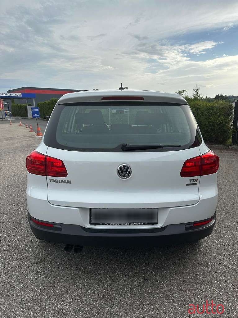2014' Volkswagen Tiguan photo #2