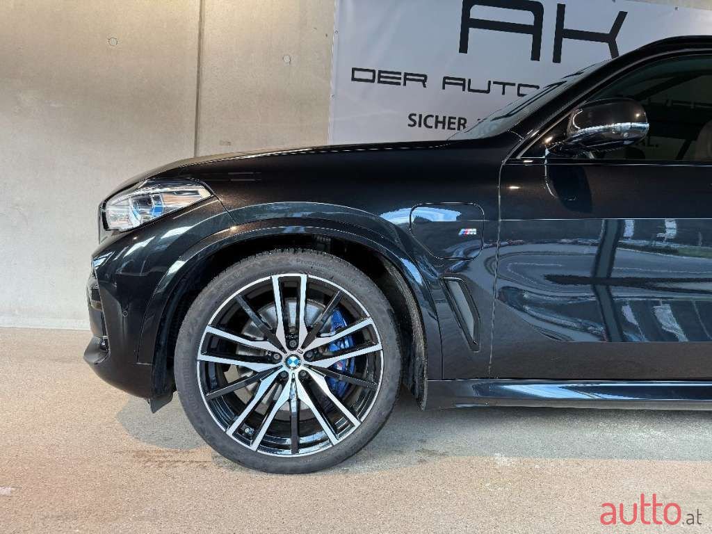 2020' BMW X5 photo #5
