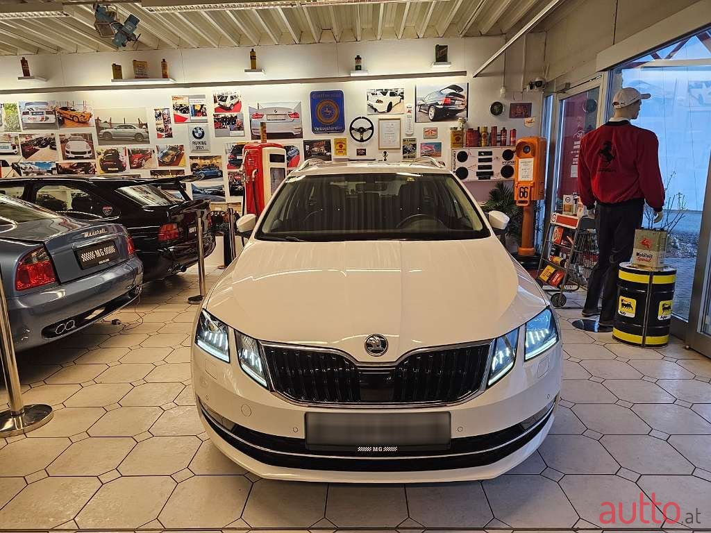 2019' Skoda Octavia photo #5
