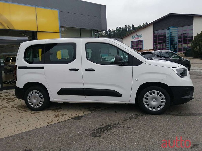 2019' Opel Combo photo #3