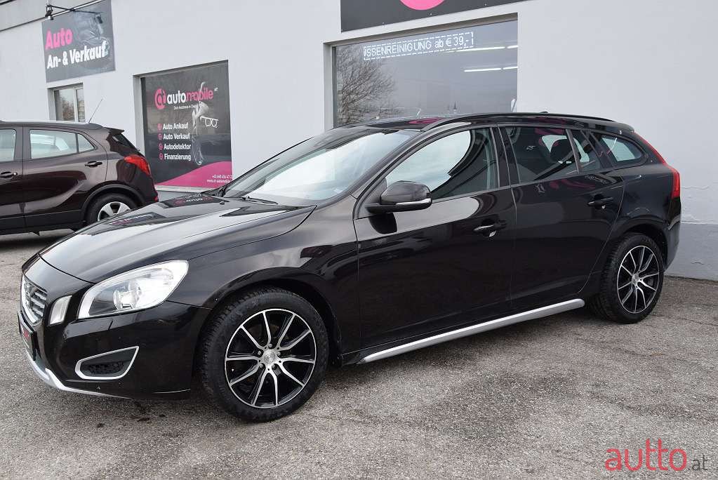 2012' Volvo V60 photo #6