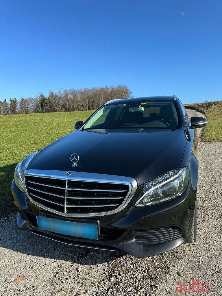 2018' Mercedes-Benz C-Klasse photo #3