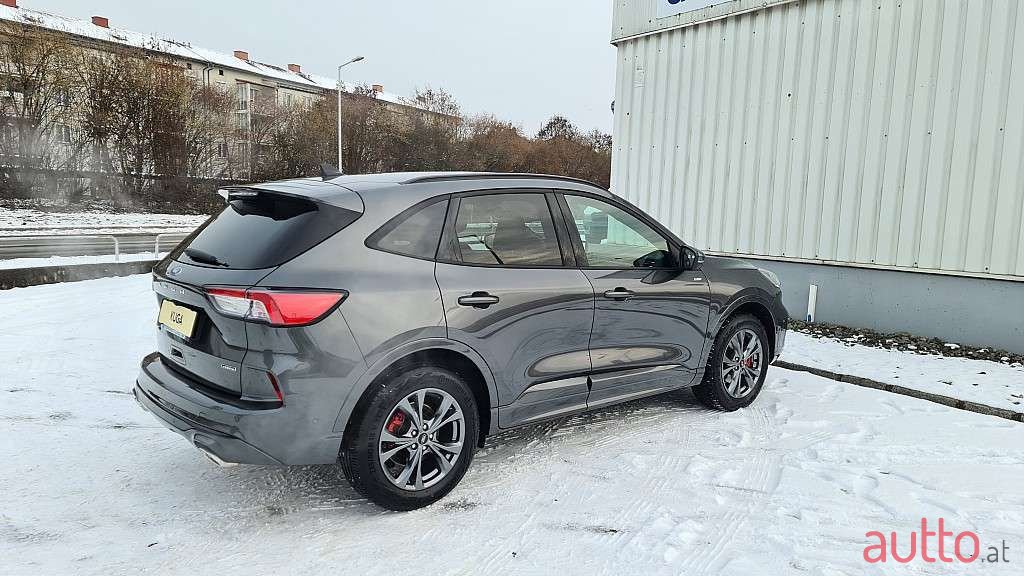2022' Ford Kuga photo #5