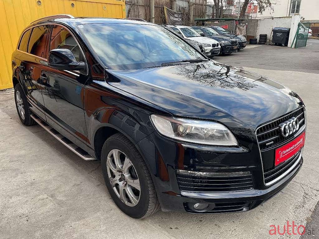 2009' Audi Q7 photo #4