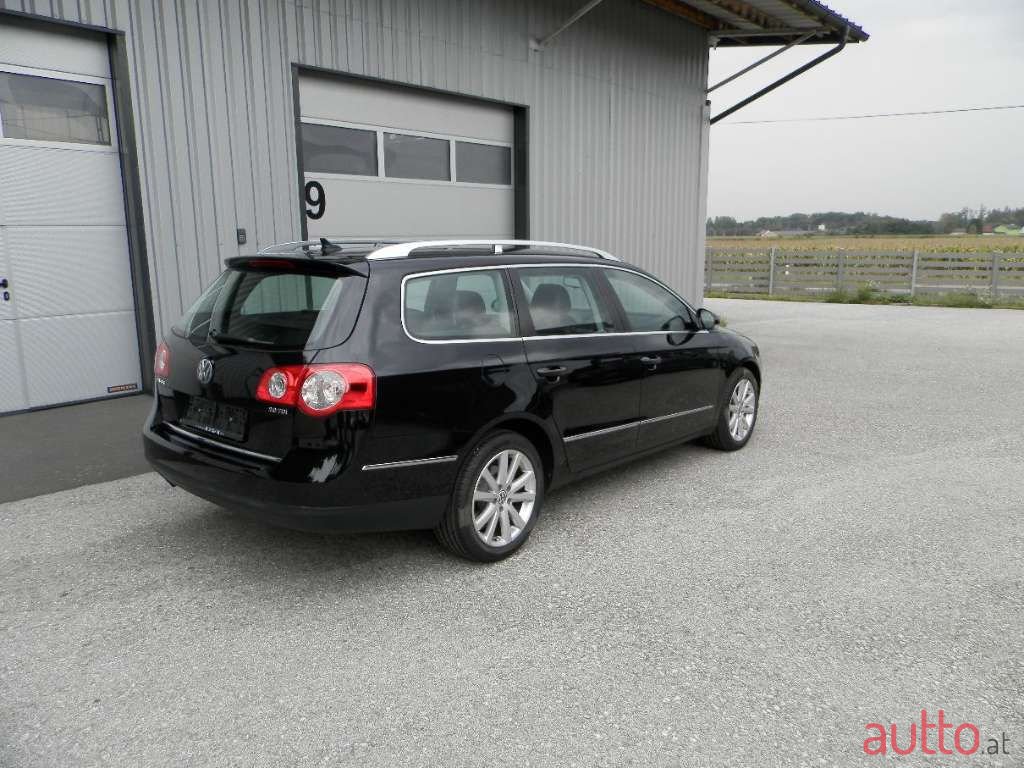 2010' Volkswagen Passat photo #4