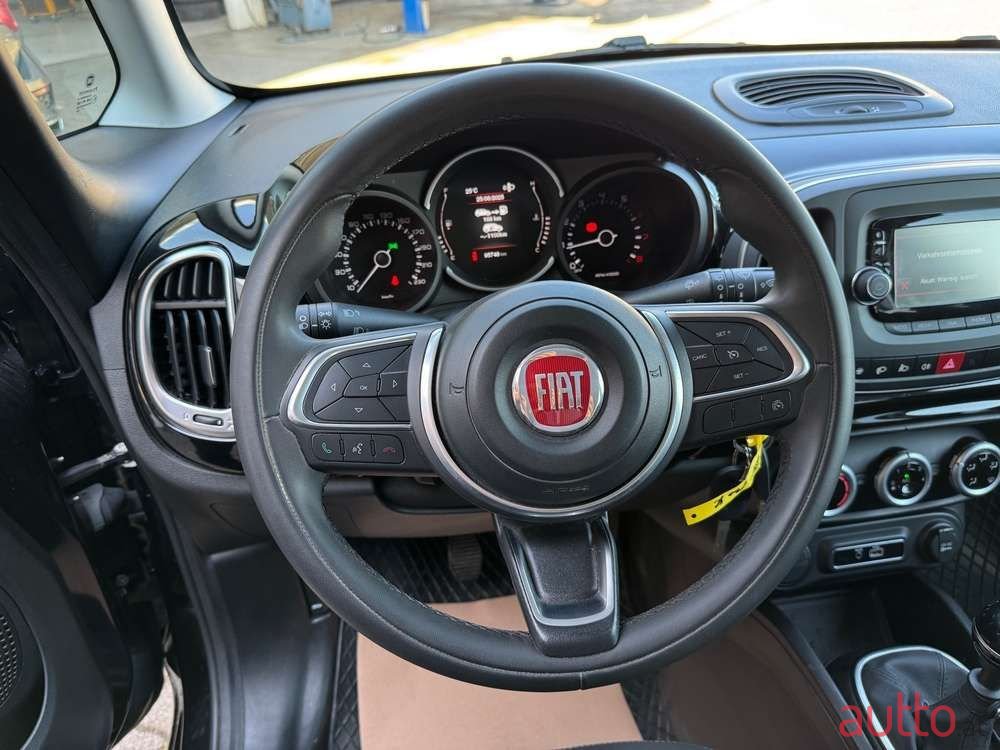 2018' Fiat 500L photo #6