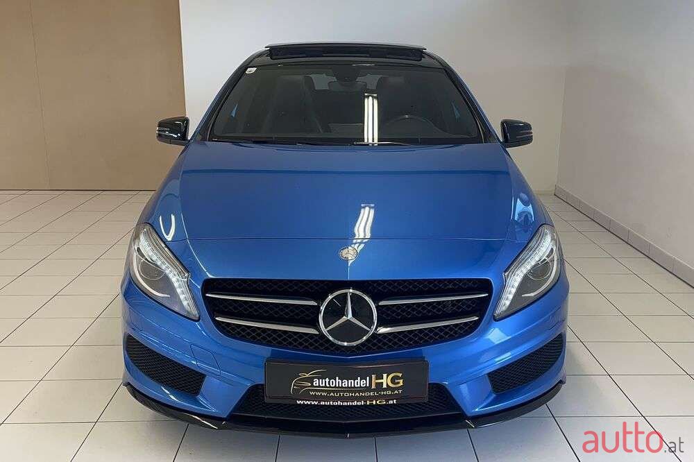 2012' Mercedes-Benz A-Klasse photo #2